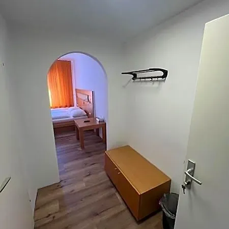 Post 17 Hotel 3*